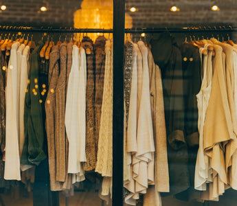 What is a Capsule Wardrobe? Easy DIY Instructions - Laflore Paris