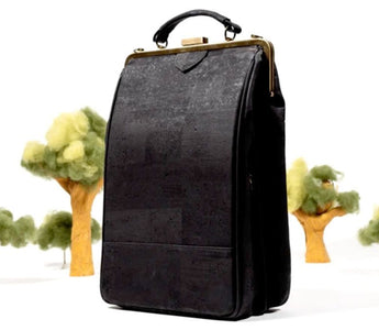 Stylish Insulated Lunch Bag, Cruelty-Free and Waterproof Faux Leather - Black