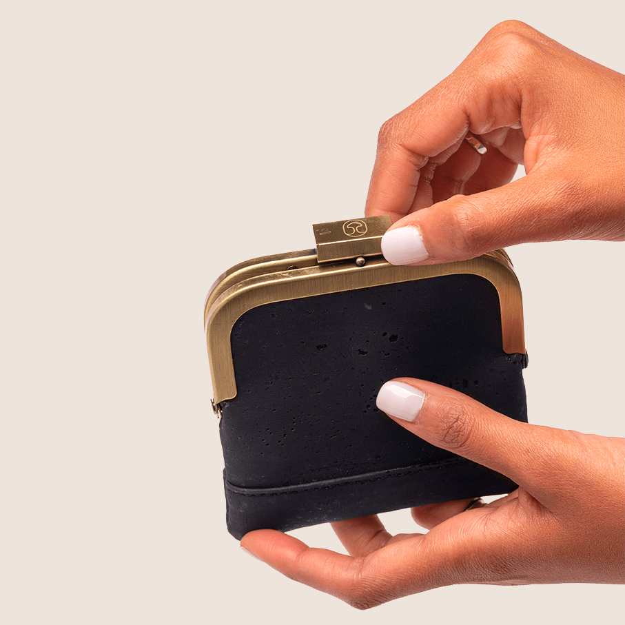 CLN - Your perfect little coin purse. Shop the Amaryllis